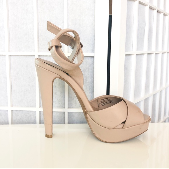 STEVE MADDEN Nude Peep Toe Heels - Picture 5 of 7